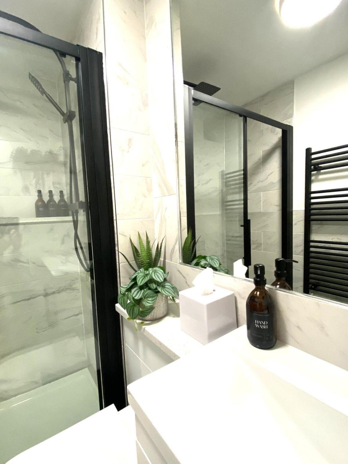 Boutique Chapel Apartment Within City Walls Chester Luaran gambar