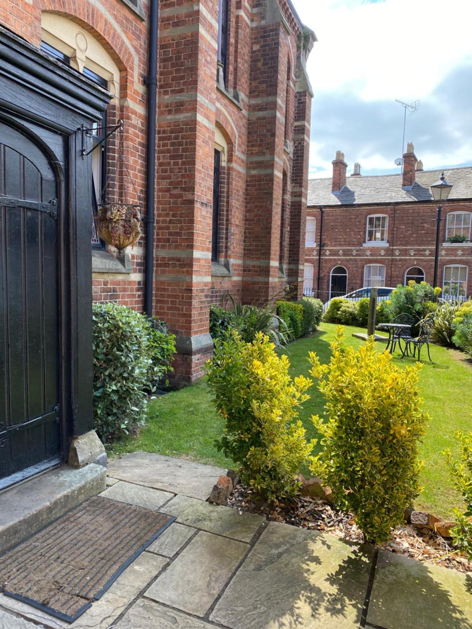 Boutique Chapel Apartment Within City Walls Chester Luaran gambar